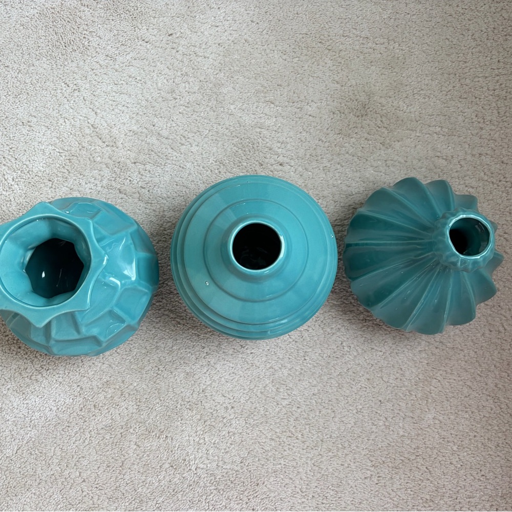Baltz Stoneware Table Vase Set - Picture 2 of 4
